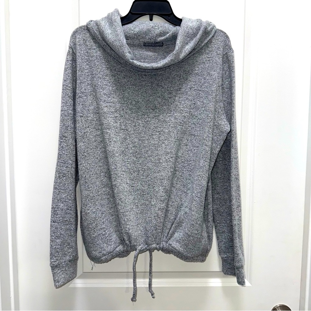 Loveappella Heather Gray Long Sleeve Top
